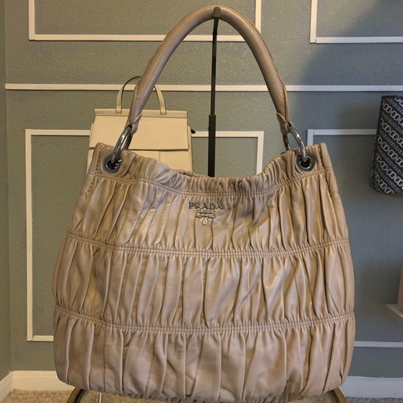 Prada hobo bag - Picture 1 of 11